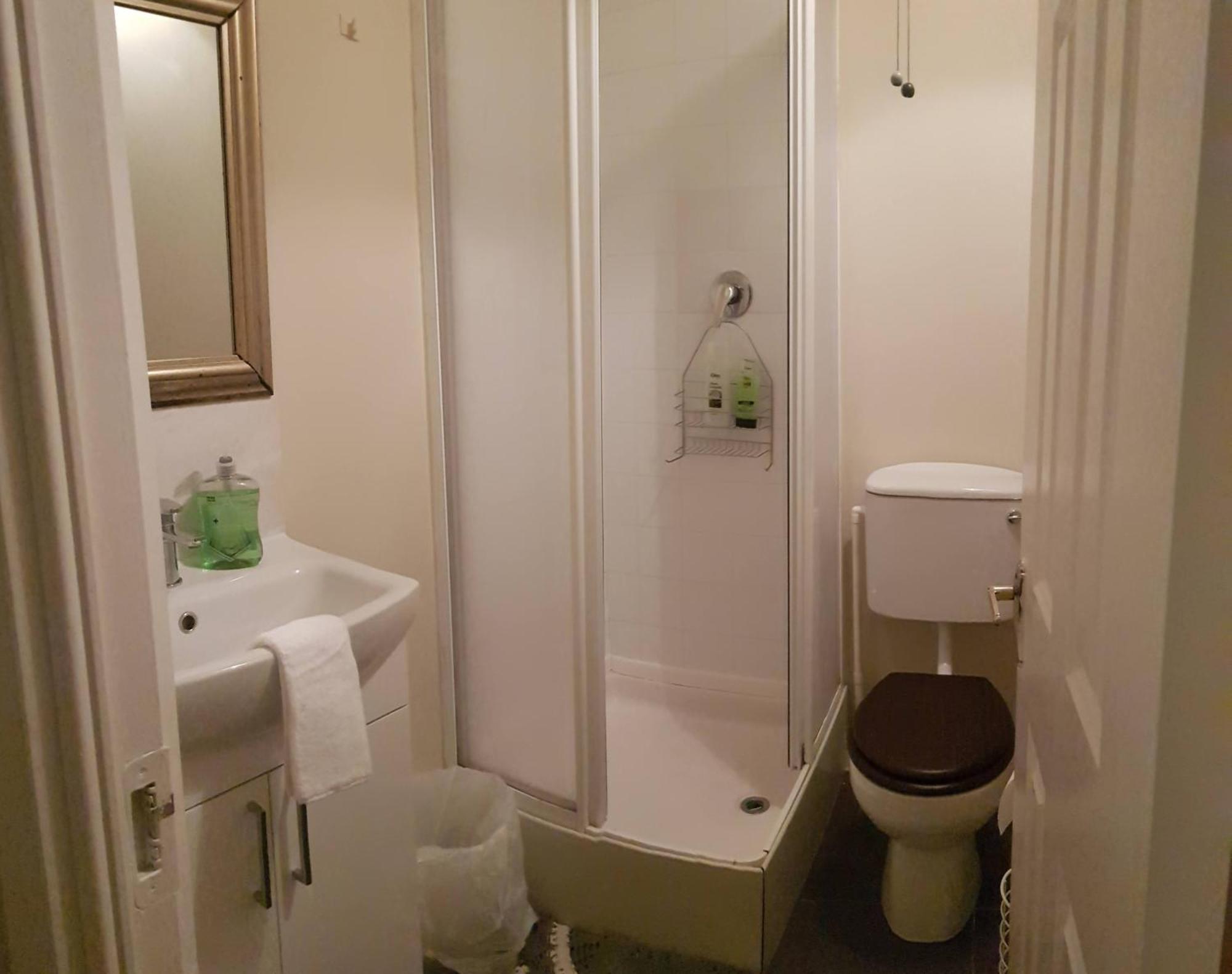 3 Bedroom 3 Bathroom House, Dublin Лукан Екстер'єр фото