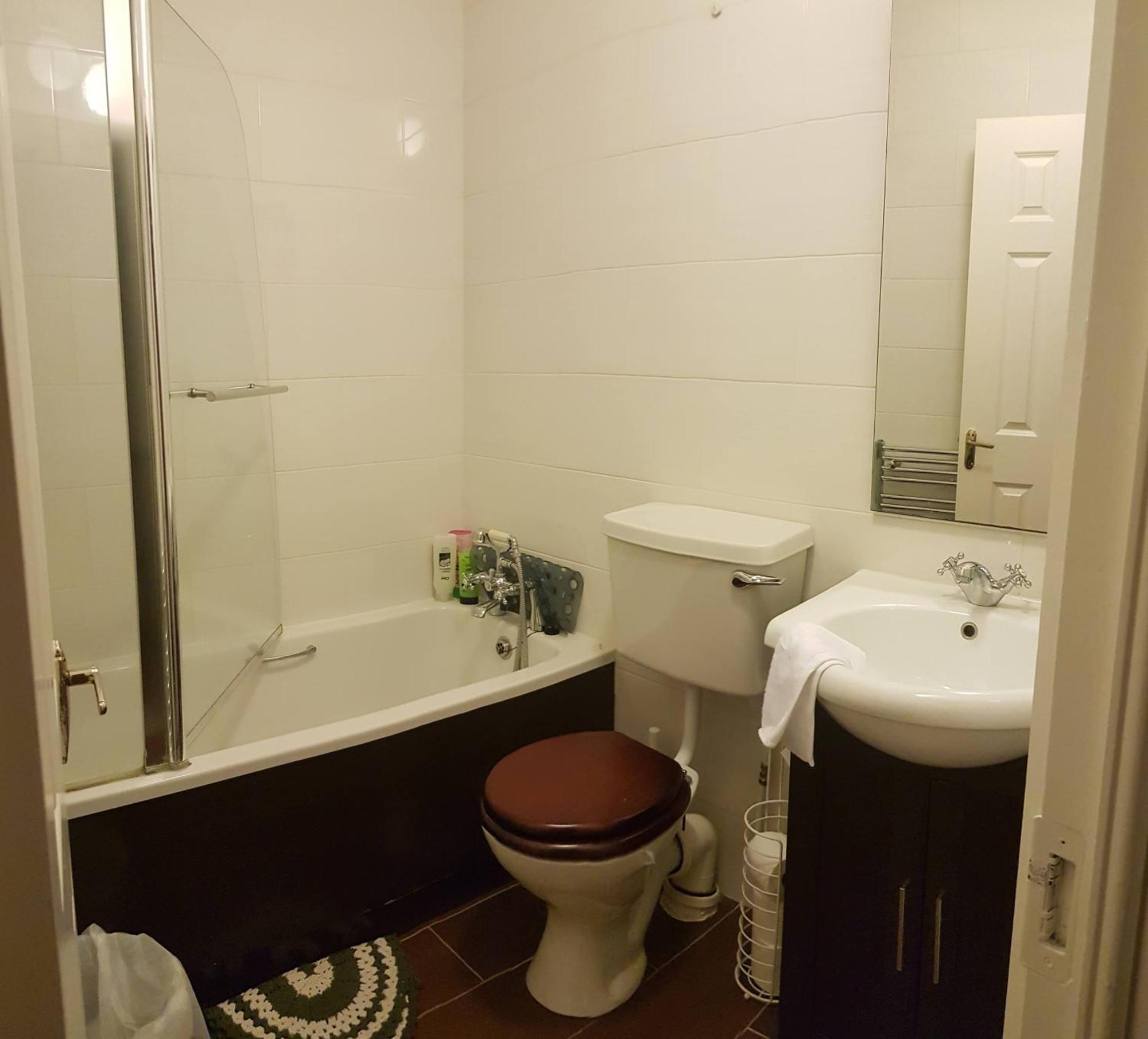 3 Bedroom 3 Bathroom House, Dublin Лукан Екстер'єр фото